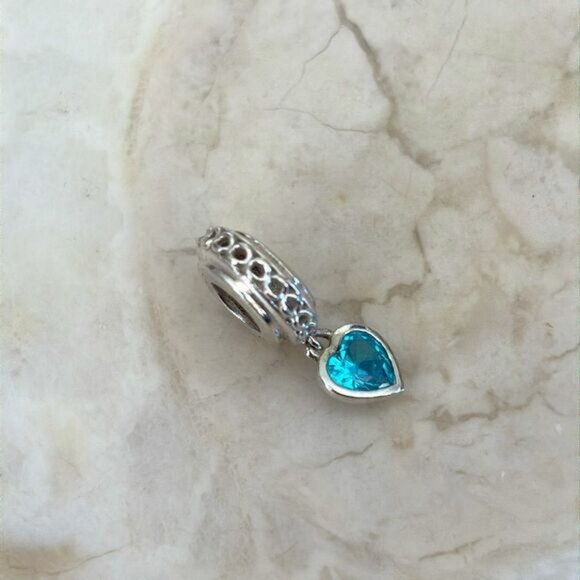 Michael Hill December 925 Sterling Silver Blue Topaz Heart Charm Bead - Picture 2 of 5